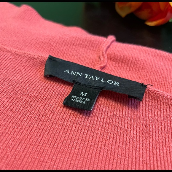 Ann Taylor Pink Crop Sweater - Picture 3 of 6